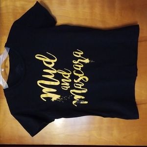 Ladies Mud and Mascara Tee, size M